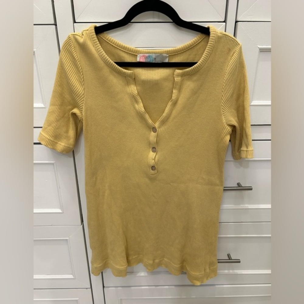 Free People Beach Ribbed Long Henley Short Sleeve Top in Buttercup Yellow - M